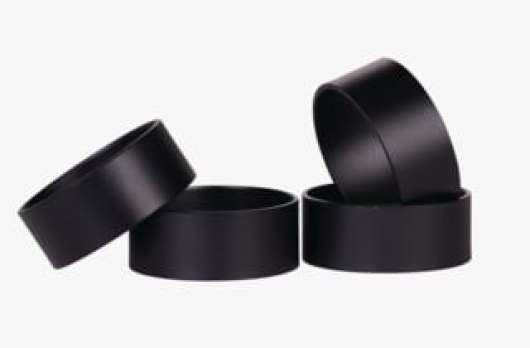 Basic 4-pack servettringar svart