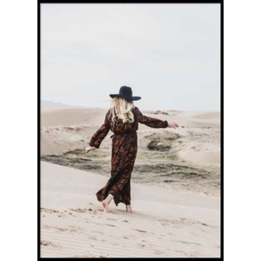 Desert woman - poster 50x70 cm - posters